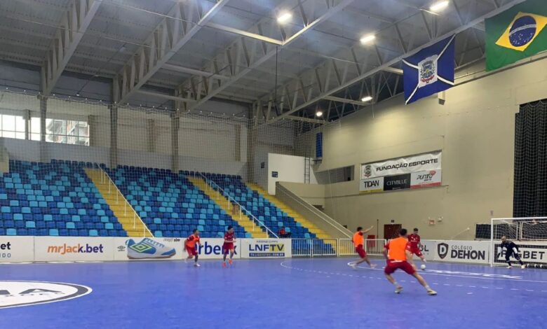 Em Tubarão SC C Mourão Futsal entra em quadra para manter a boa